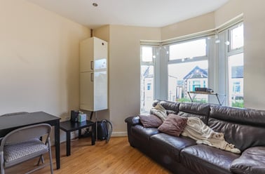 Gordon Road, Plasnewydd, Cardiff - Image 3